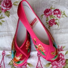 Phoenix Embroidery Shoes (Multicolor)